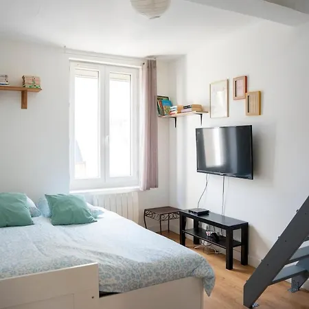 Maison De Avec Jardin Apartament