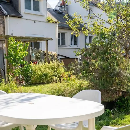Maison De Avec Jardin Apartament