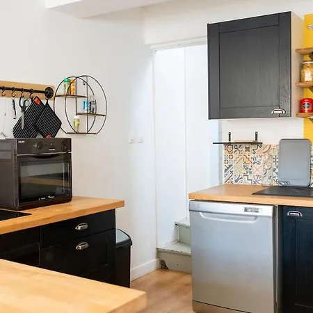 Maison De Avec Jardin Καν